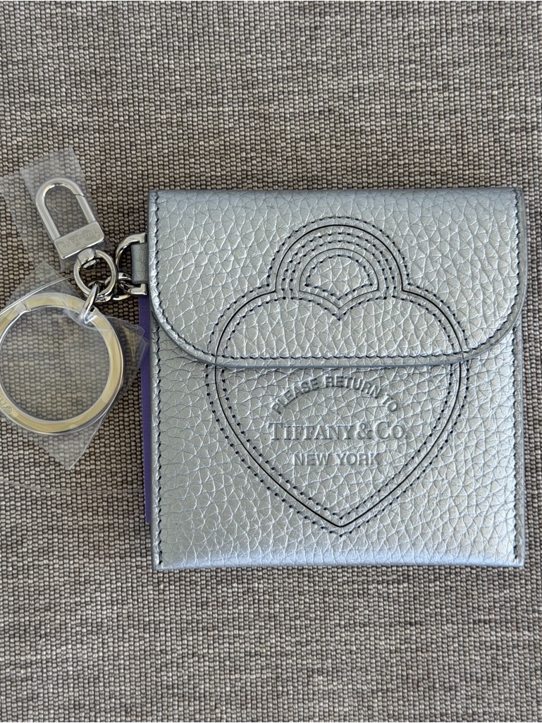 Tiffany  Co Metallic Silver Heart Key  Card Holder
